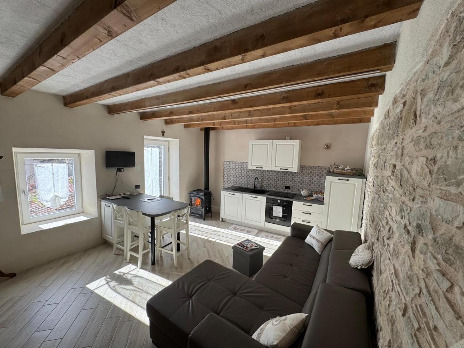 Casa Del Giglio A Cadelmonte Βίλα Valle  Εξωτερικό φωτογραφία